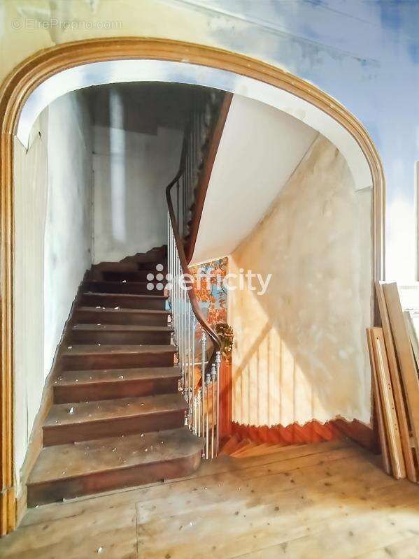 Maison 295 m² à Thors  - photo 6