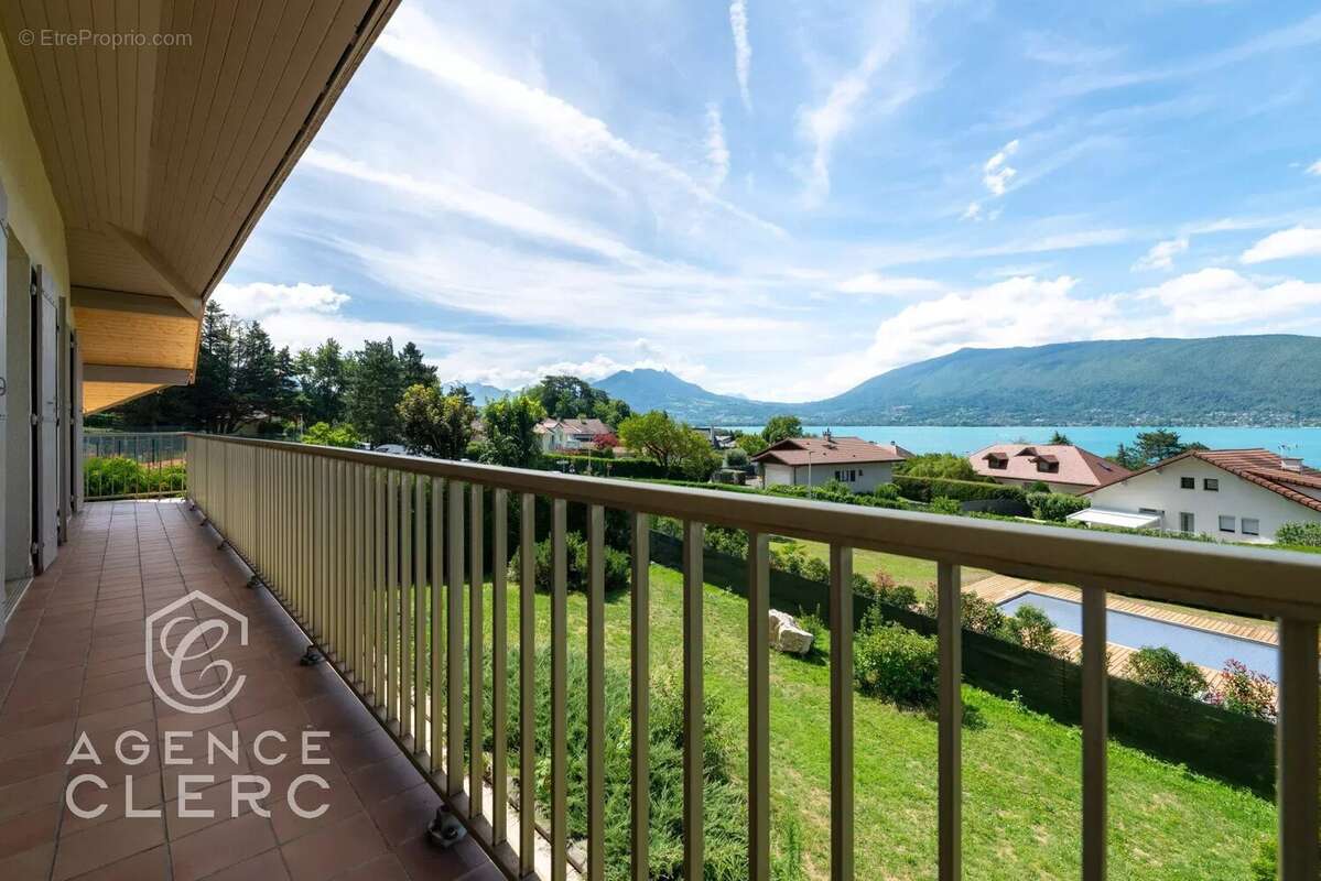 Maison à VEYRIER-DU-LAC