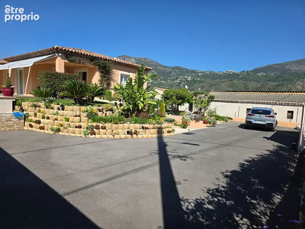 Maison à CARROS