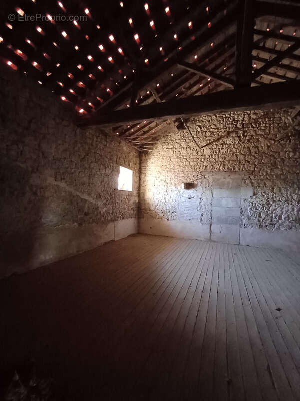 Maison en village - A rénover - photo 4