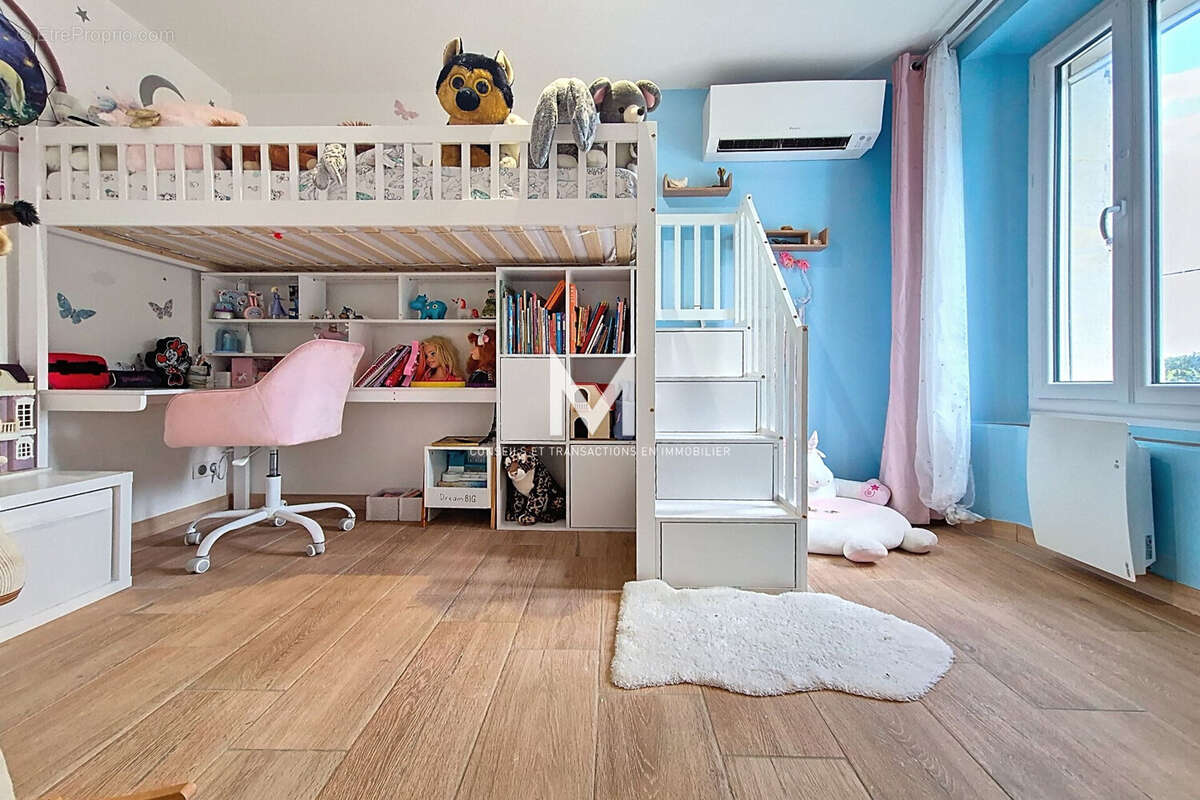 Maison à PLAN-DE-LA-TOUR