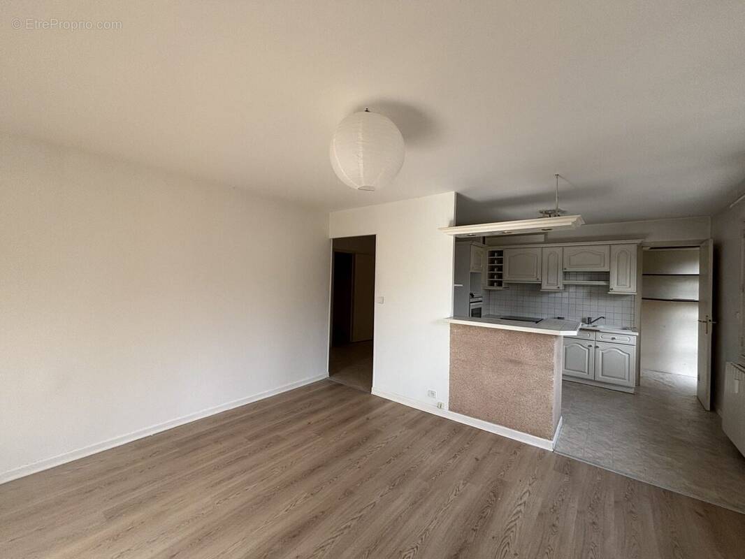 Appartement à PRIVAS