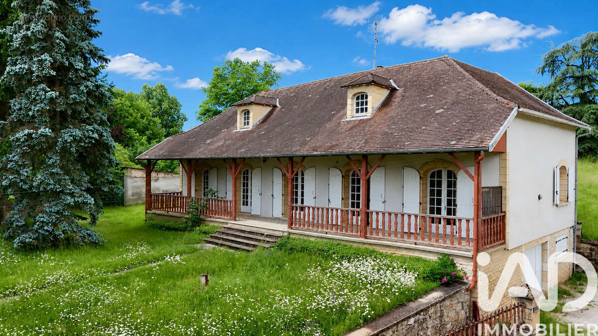 Maison 108 m² à Le Lardin-Saint-Lazare  - photo 2
