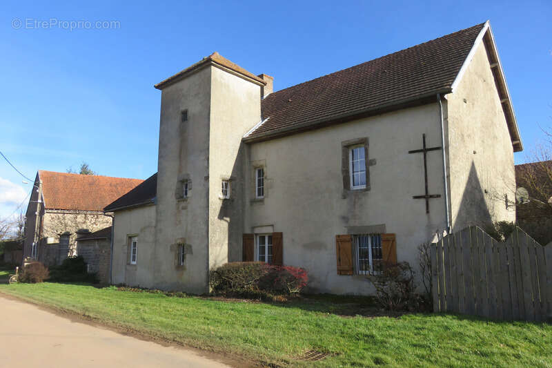 Maison à SEMUR-EN-AUXOIS