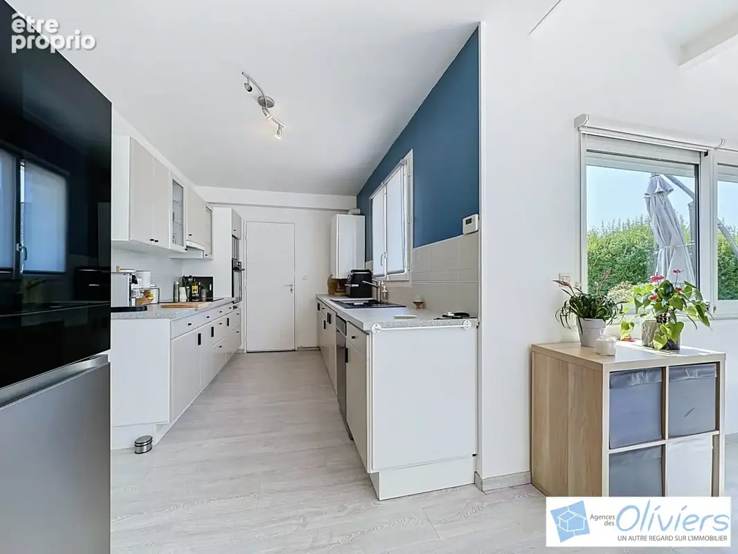 Maison 6 pièces 121 m² à vendre à Voisins-Le-Bretonneux (78960) - photo 9
