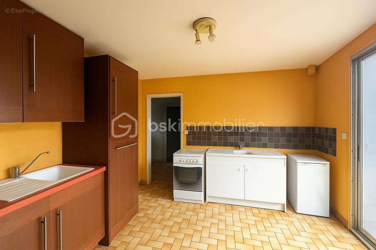 Maison à SAINT-SULPICE-DES-LANDES