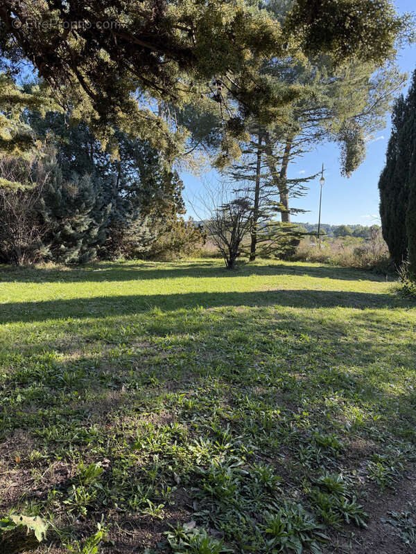 Terrain à SOMMIERES