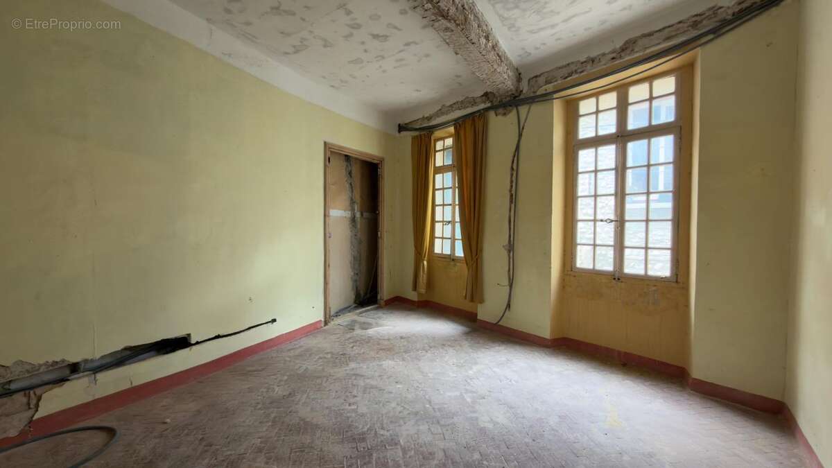 Maison à MILLAS