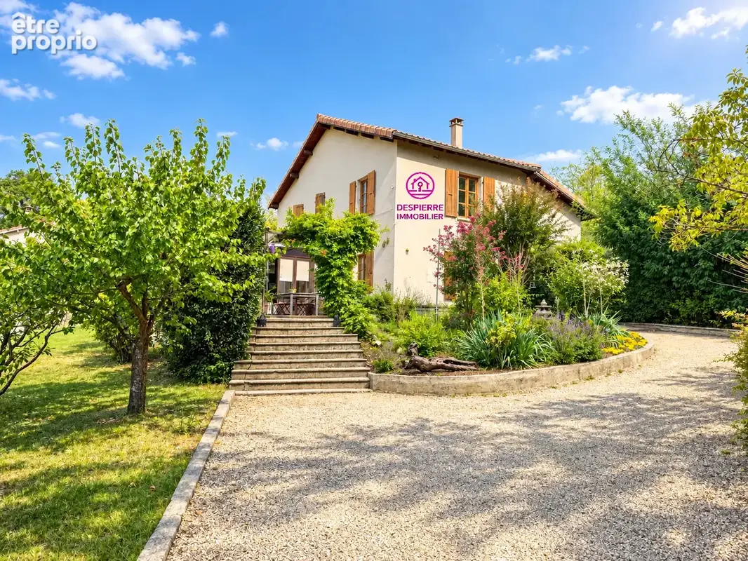Photo Maison à Le Peage-De-Roussillon au prix de 345 000€