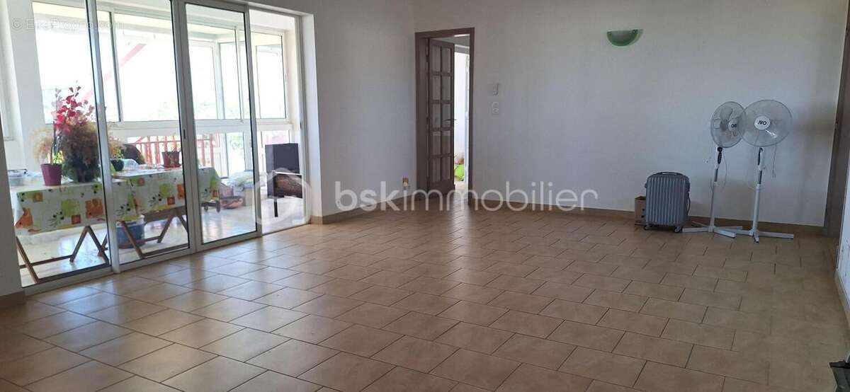 Ensemble immobilier à fort potentiel – Maison avec appartement indépendant et terrain constructible – Saint-André (Cambuston) - photo 3