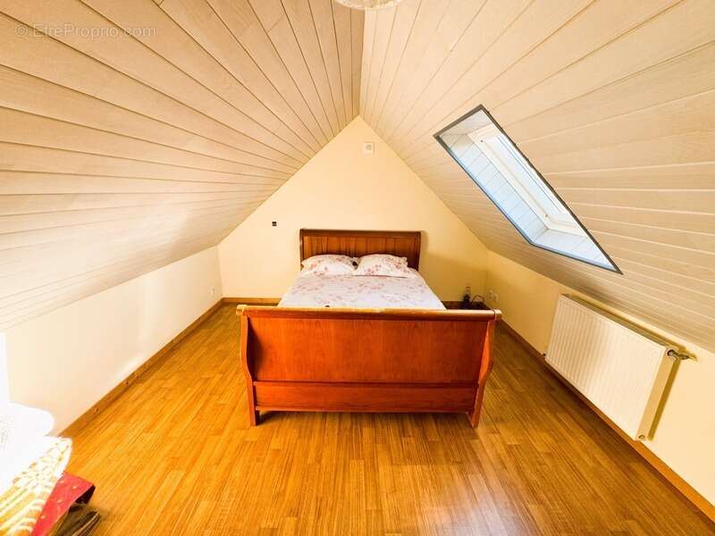 Maison à PLOUNEOUR-TREZ