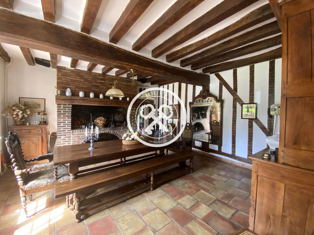 Maison à AIX-EN-OTHE