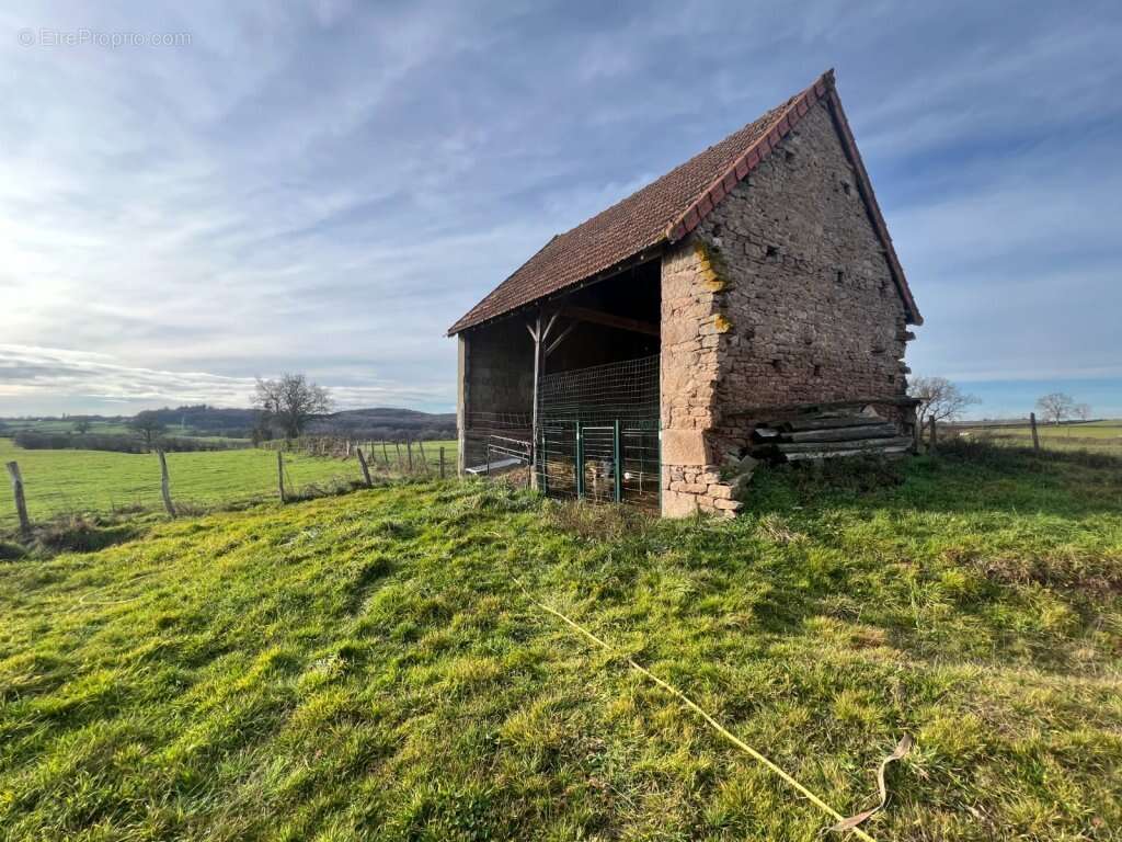 Maison à SAINT-PIERRE-DE-VARENNES