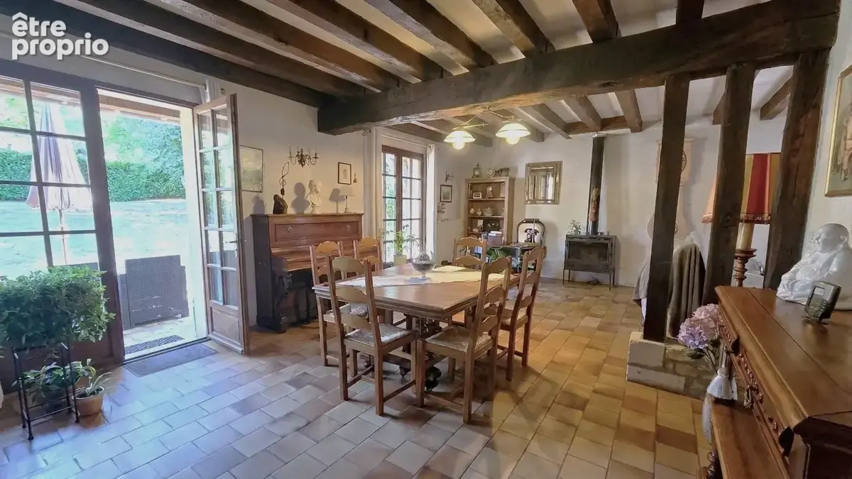 Charmante maison parfaitement entretenue en plein centre d'EPEIGNÉ LES BOIS - photo 4