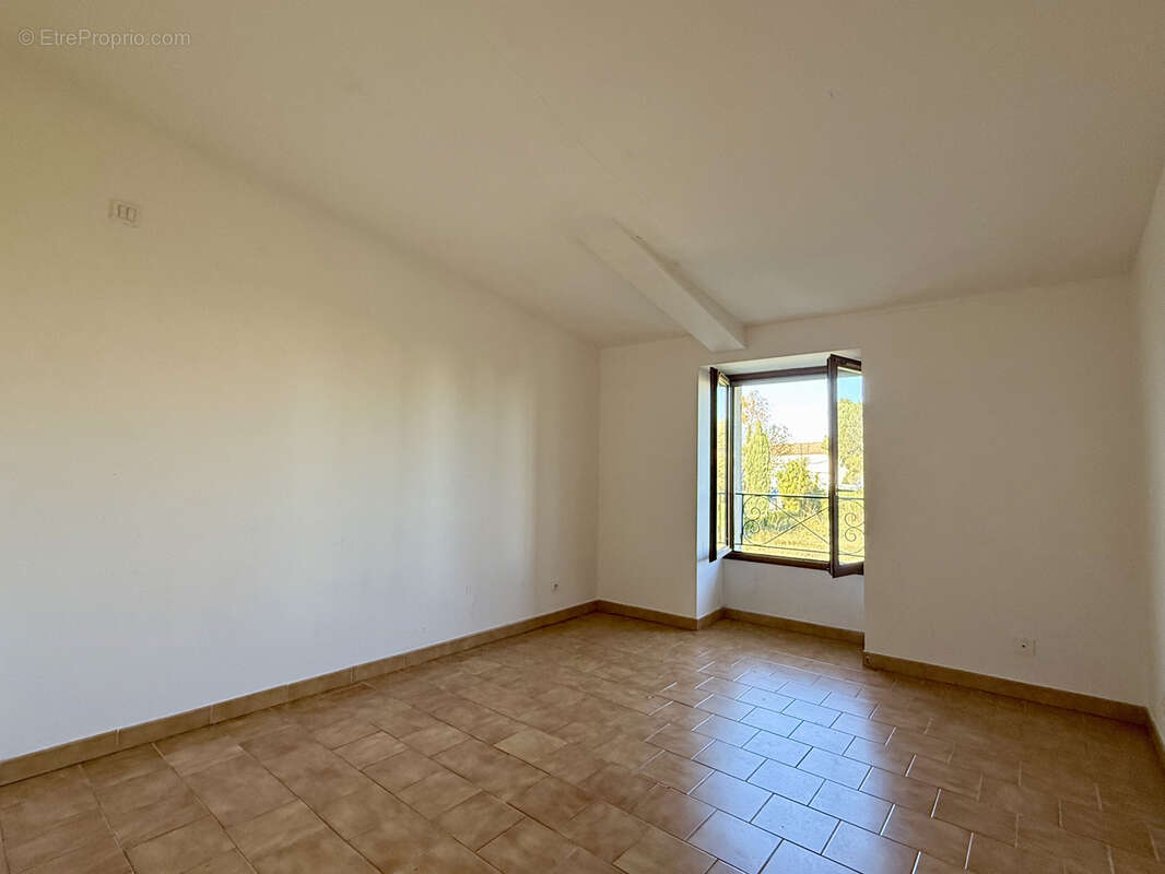 Maison à CHATEAURENARD