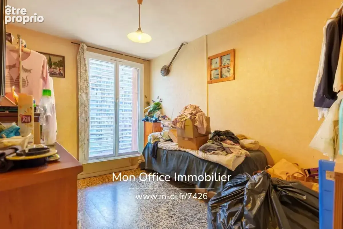 Référence : 7426-NZW - Appartement 5 pièces à rénover - vue panoramique, box fermé, cave - photo 11