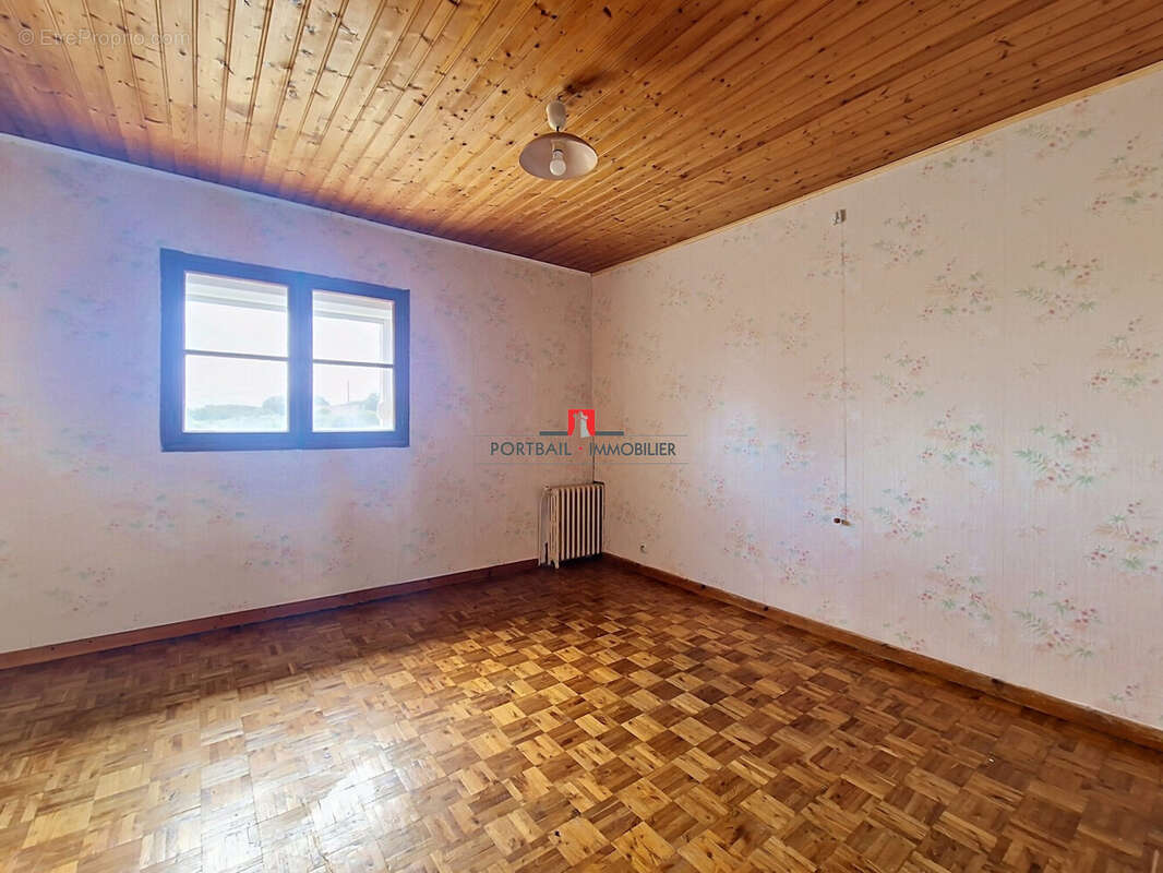 Maison 109 m² à Lansac  - photo 5
