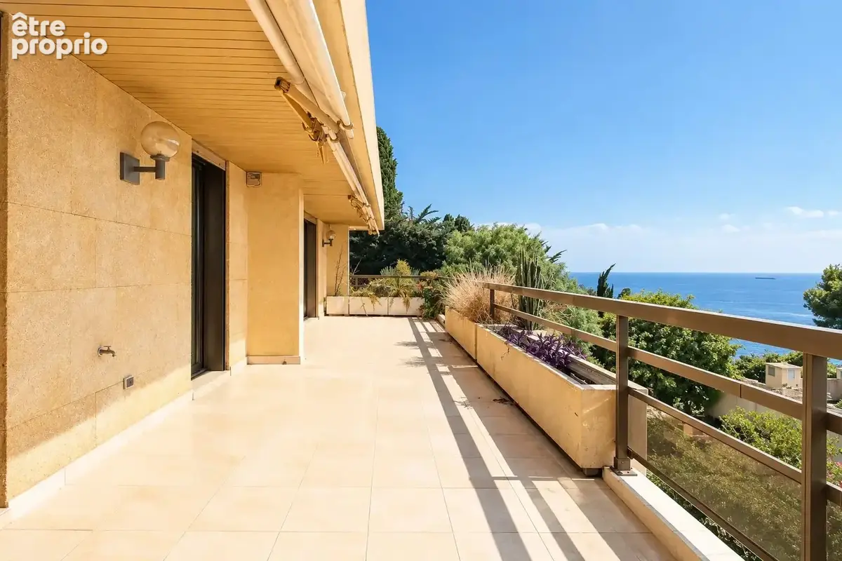 Cap d'ail "mala" - 3p 80m² - terrasse 35m² - garage - cave - vue mer panoramique - piscines - photo 14