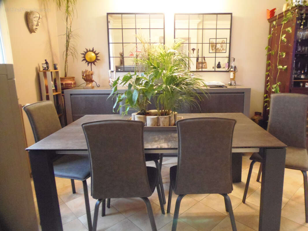 Maison à NEUILLY-SUR-MARNE