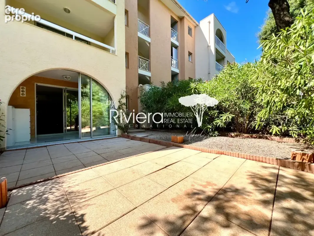 T2 en rez de jardin avec terrasse et parking s/sol ! - photo 10
