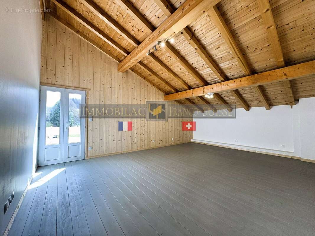 Onnion – chalet familial d’environ 300 m², 5 chambres, terrain de 4 484 m² et vue montagnes - photo 11