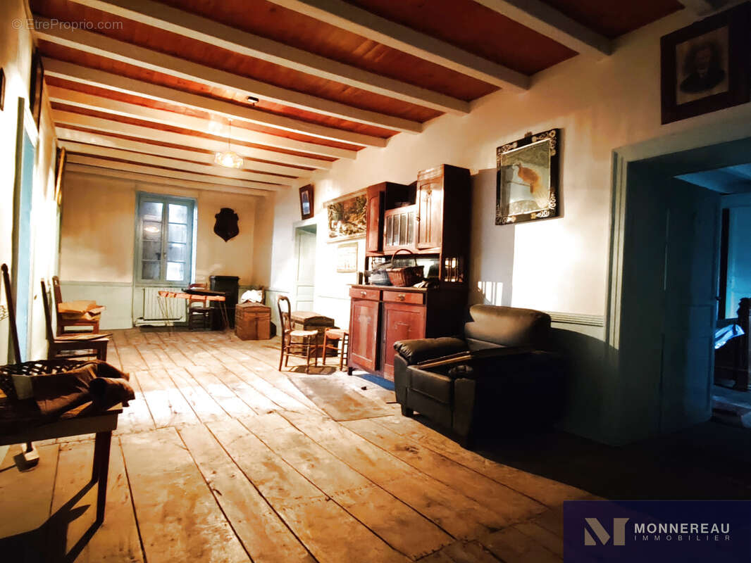 Maison à TOUVERAC