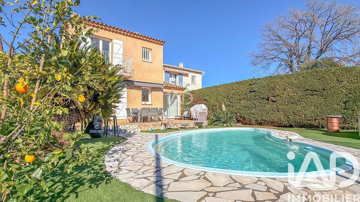 Photo 1 - Maison à FREJUS
