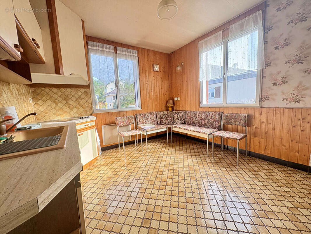 Maison à SAINT-NABORD