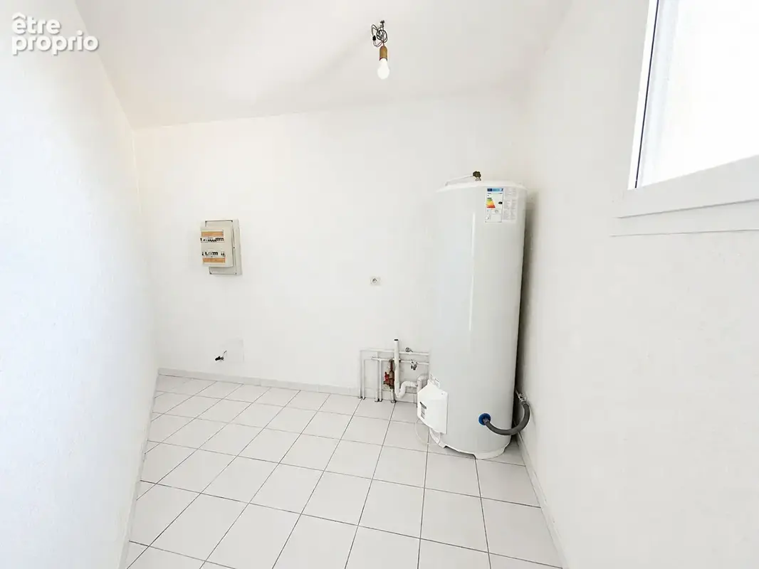 Maison 3 chambres - Quartier Mora - 2 200m2 de jardin - photo 9