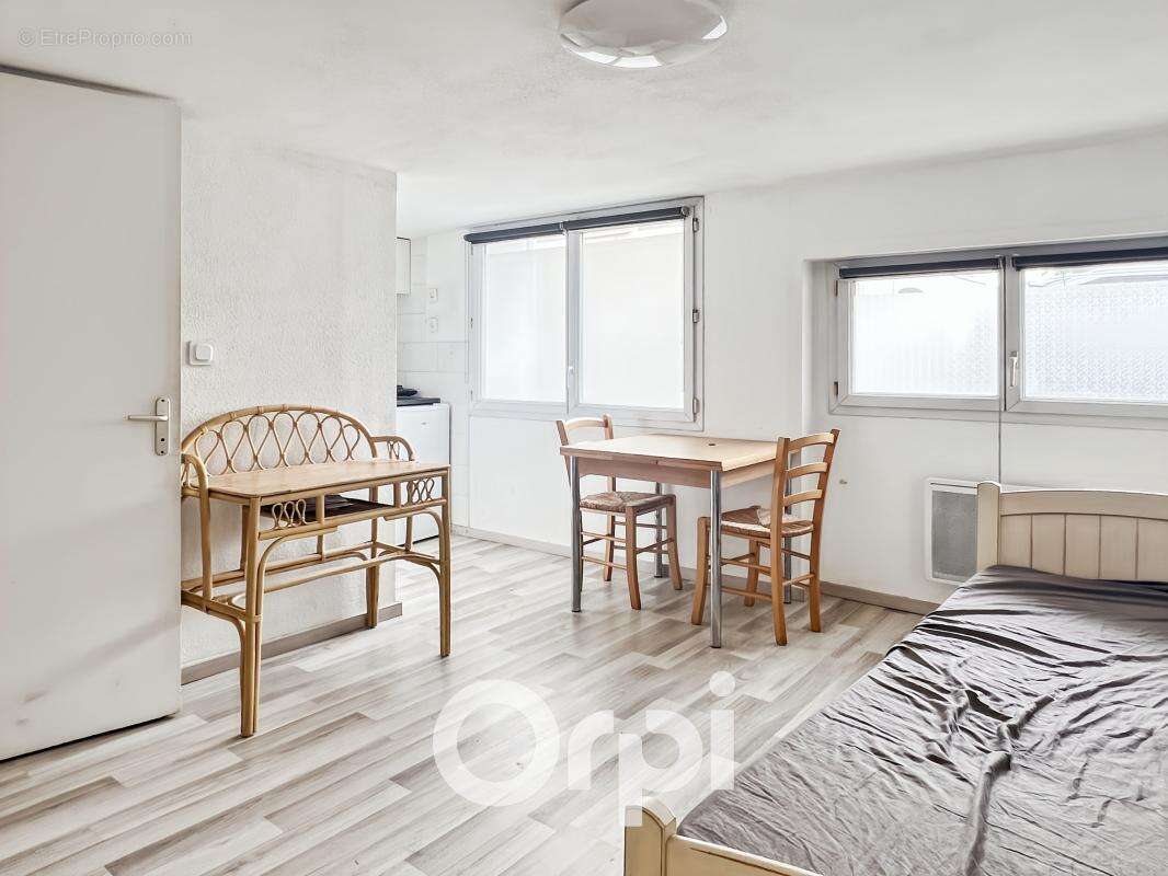 Appartement À Vendre - photo 2