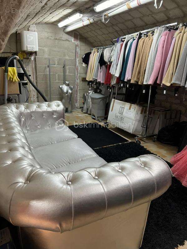 Commerce à PARIS-11E