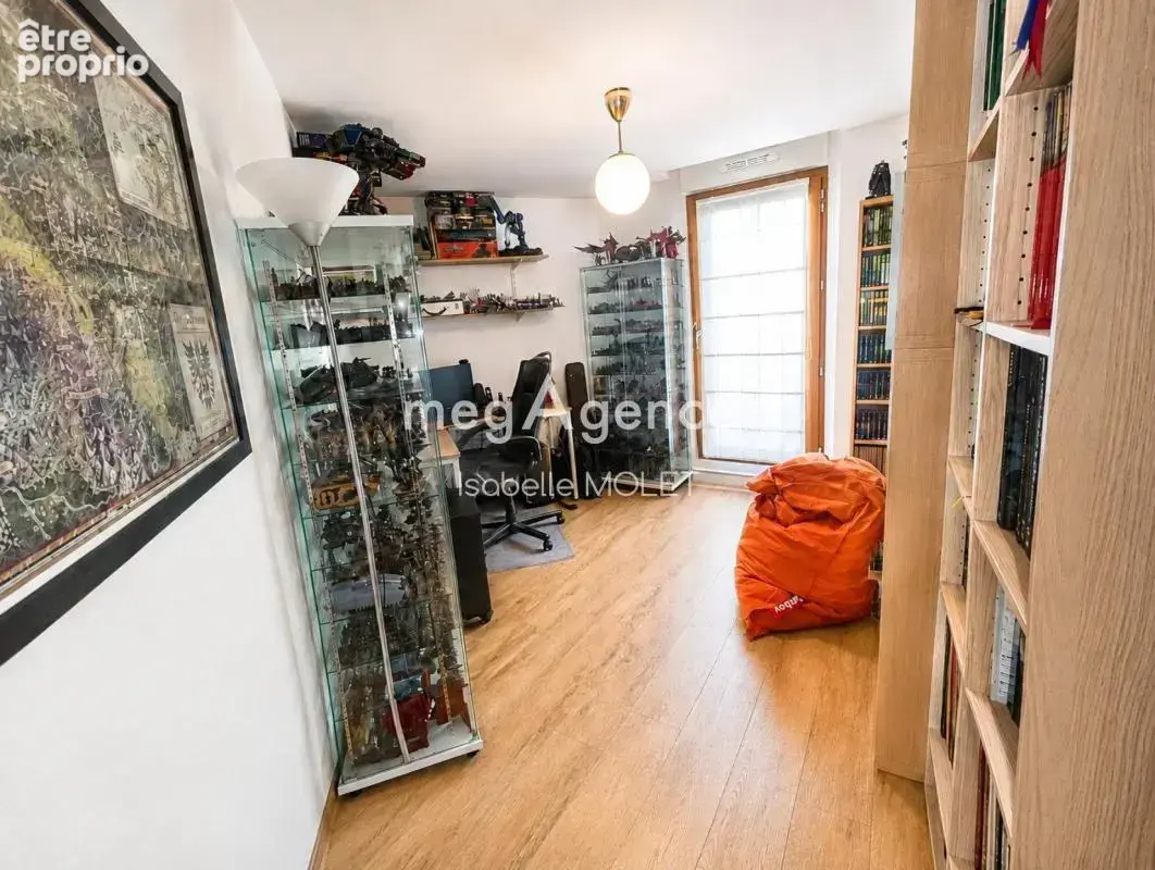 Appartement 4 chambres, deux terrasses, jardin, box - photo 9