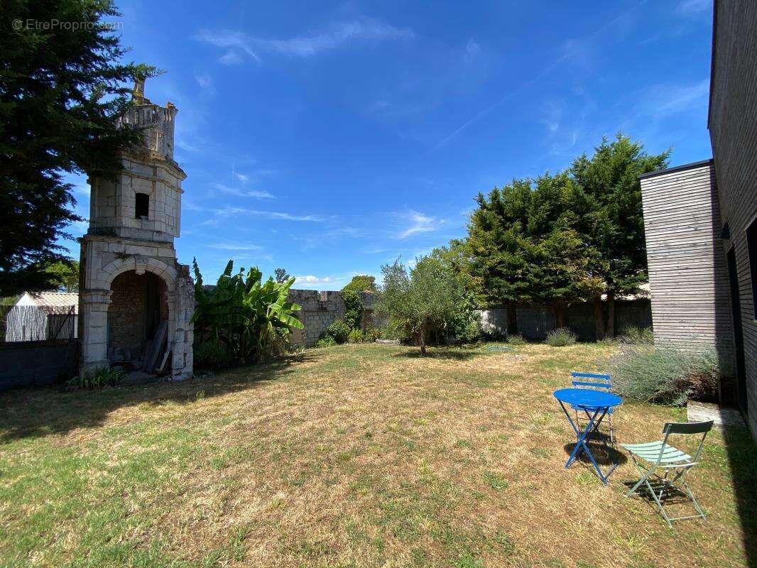 Villa COUP DE COEUR de 2015 de 130 m² avec Piscine couloir de 13x3 sur 2281 m² de Terrain divisible - photo 10