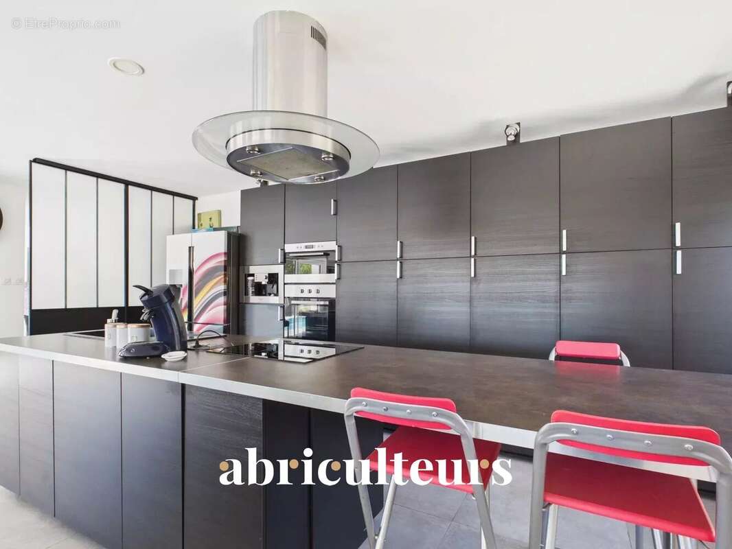 Maison à BAGNOLS-EN-FORET