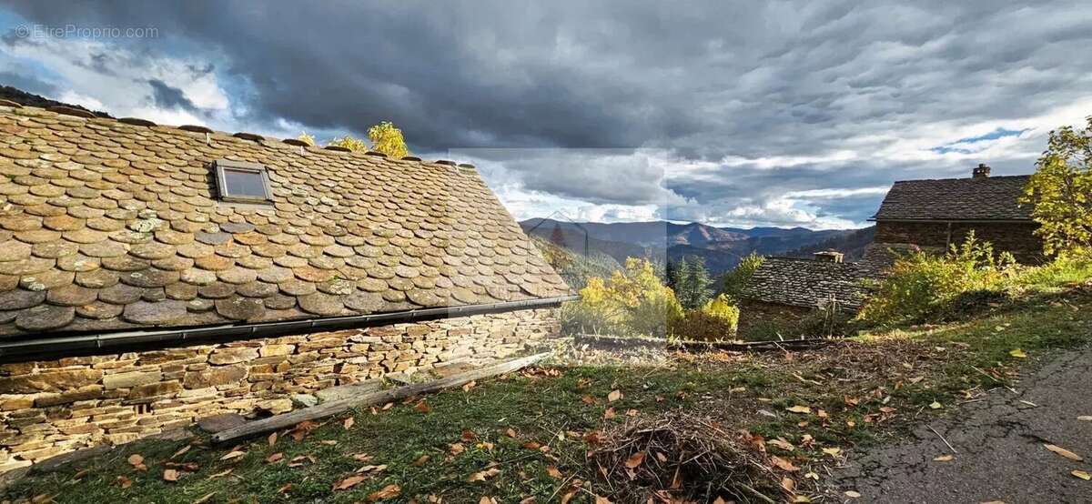 Maison à SAINT-ANDRE-DE-LANCIZE