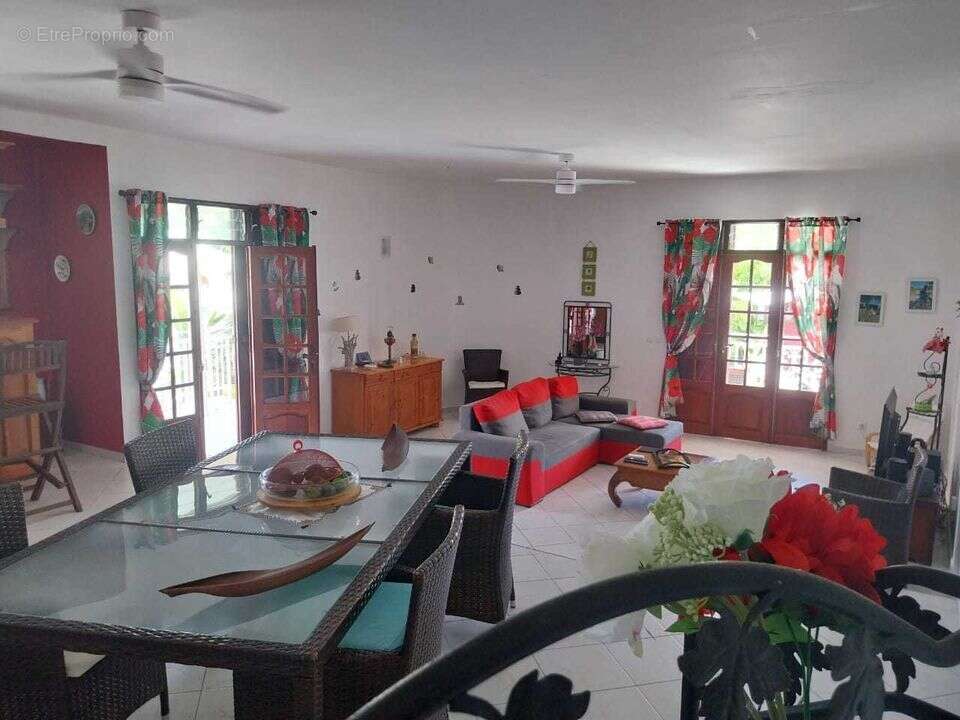 Maison à PORT-LOUIS