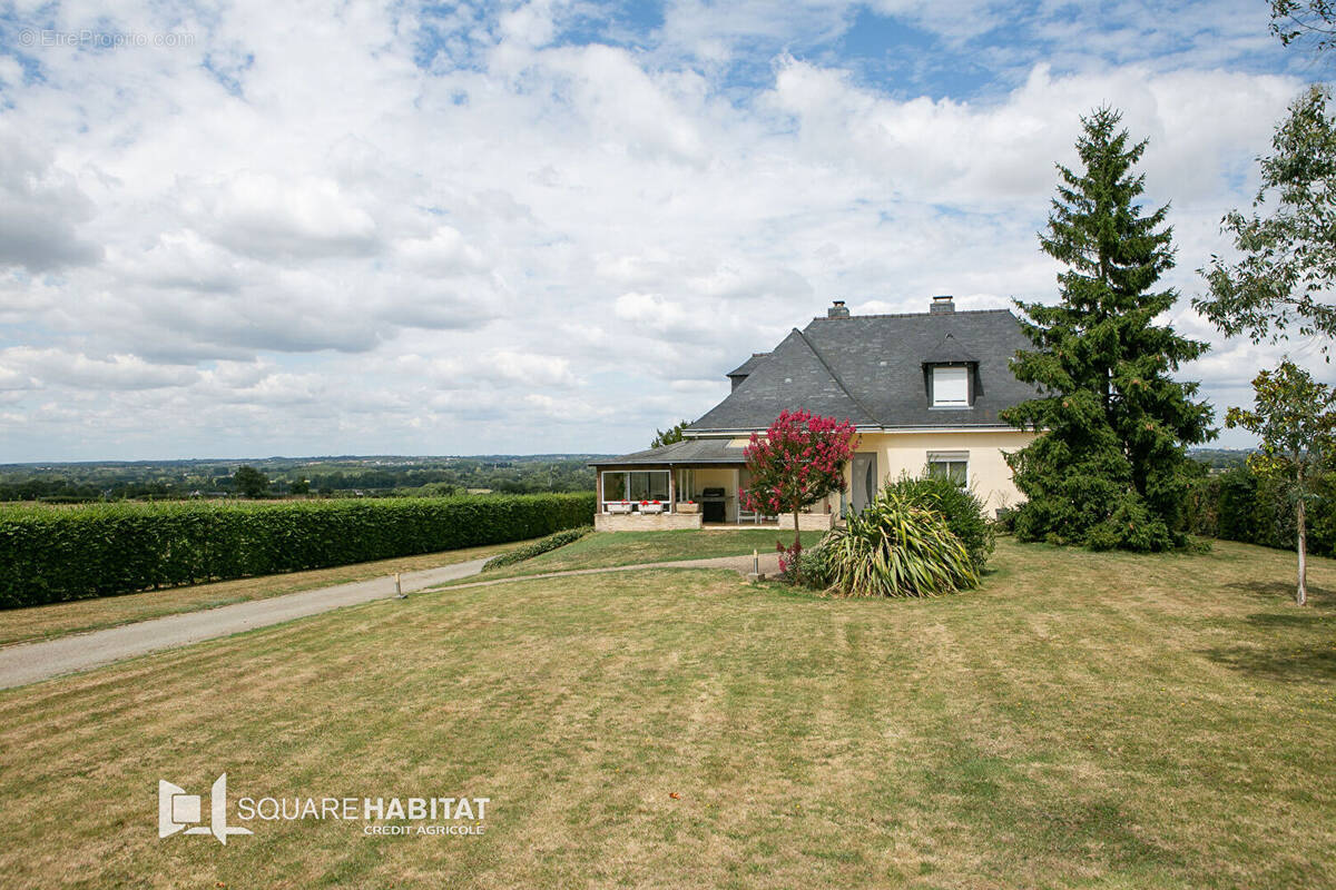 Maison à MOZE-SUR-LOUET
