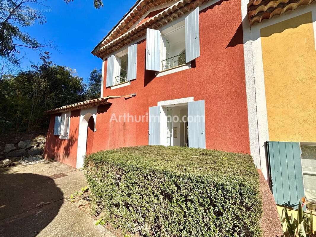 Maison à GRIMAUD