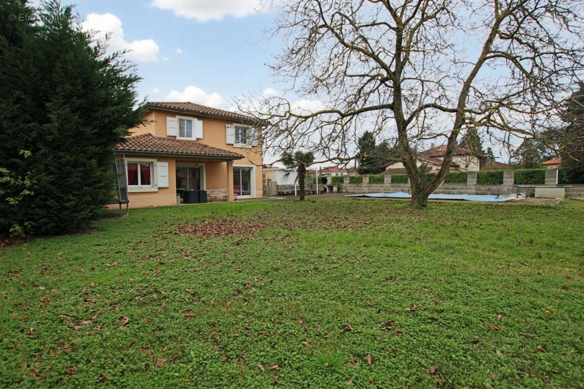 Maison à MIONS