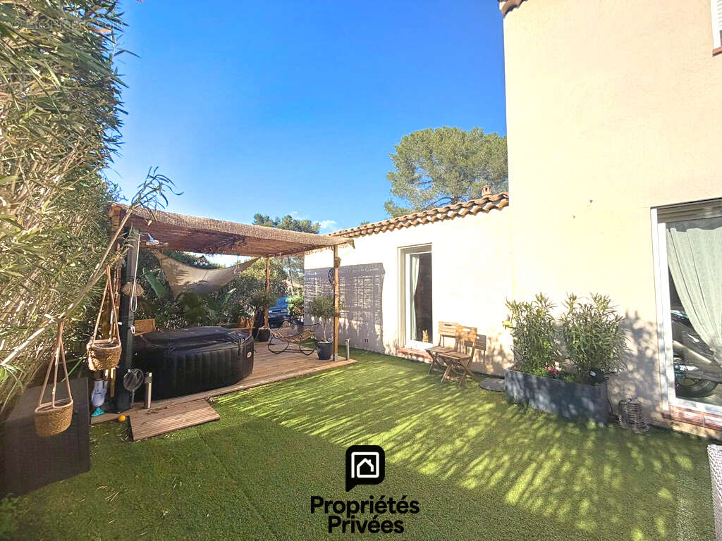 Maison à FREJUS