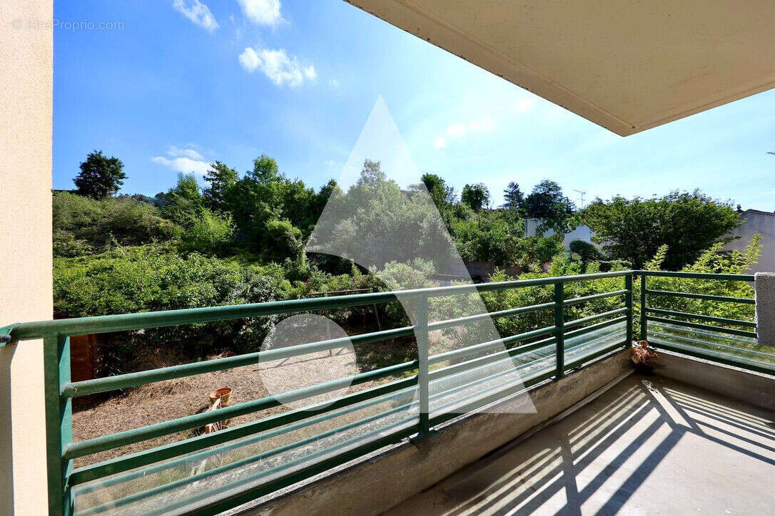 Appartement à CORBEIL-ESSONNES