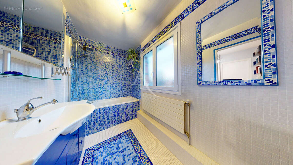 Maison à ROISSY-EN-BRIE