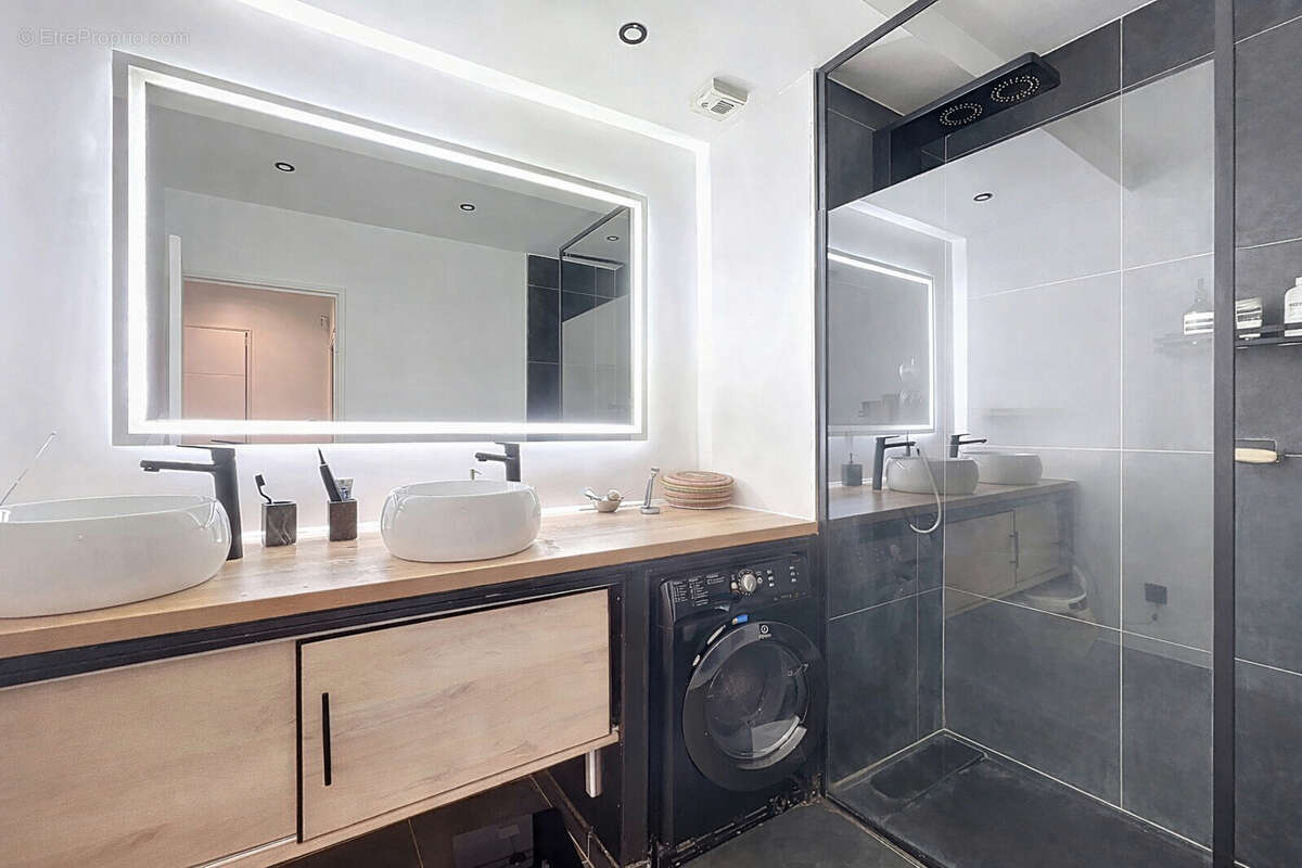 Appartement à SURESNES