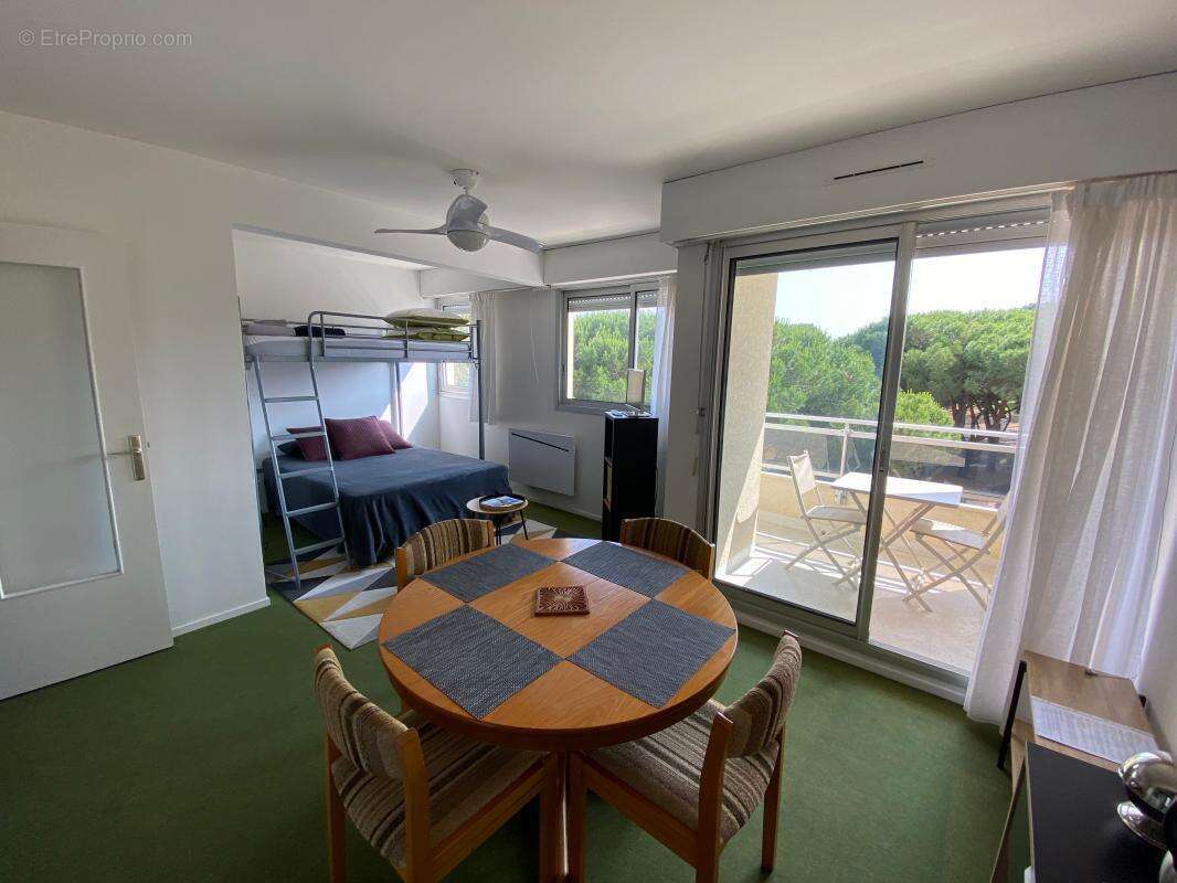 Appartement à LES MATHES