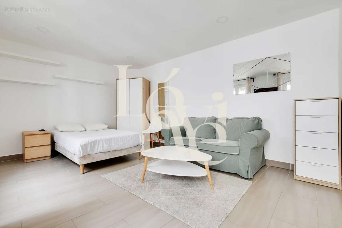 Appartement à PARIS-15E