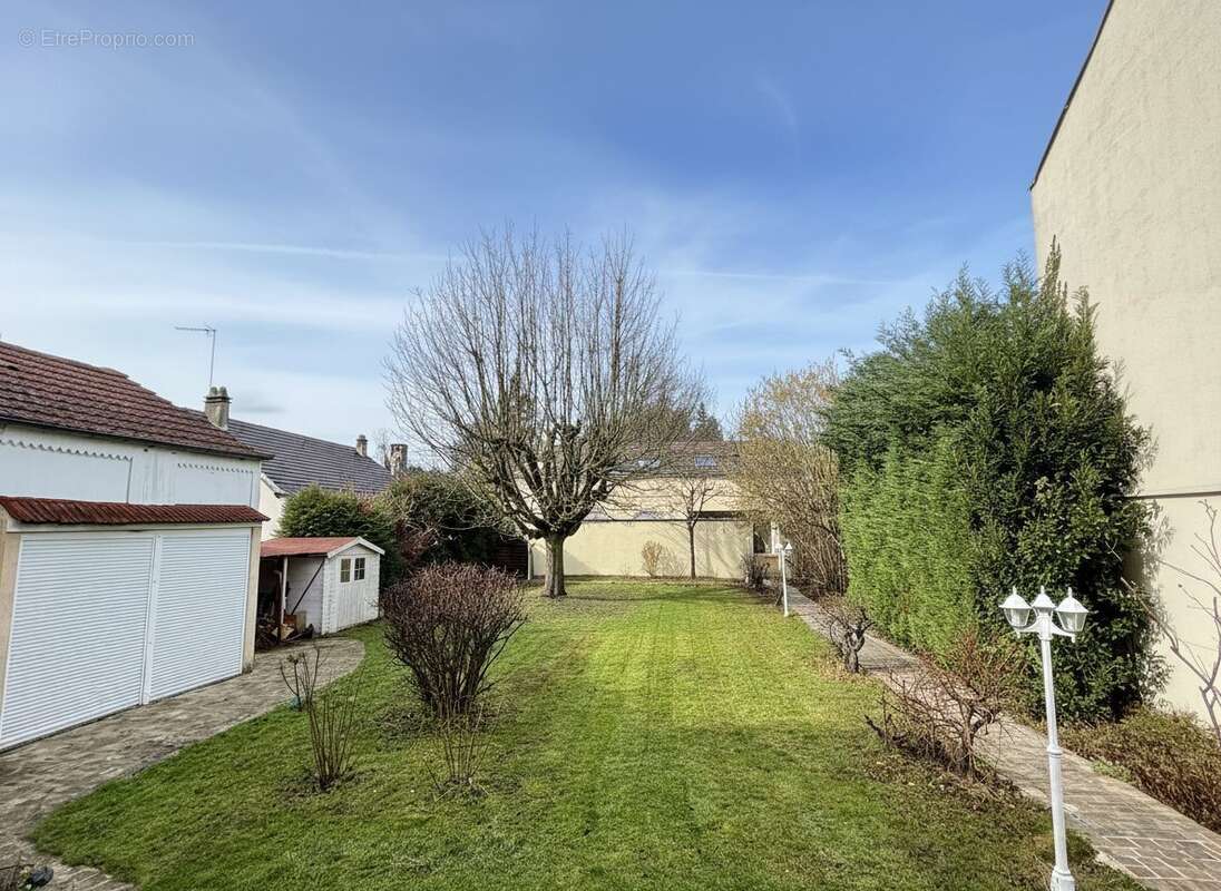 Maison à MONTLIGNON