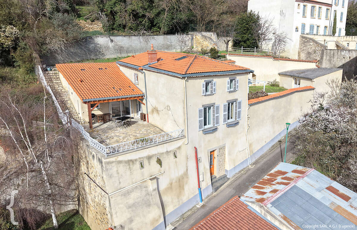 Maison à VERTAIZON