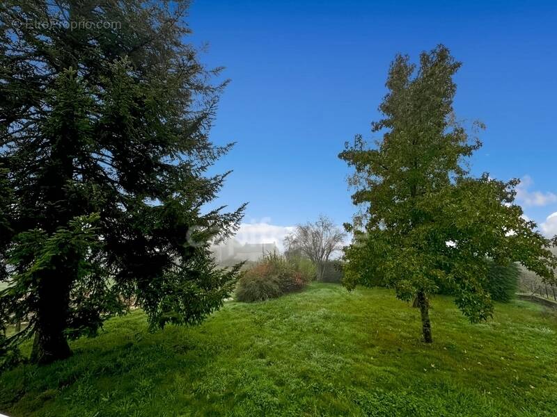 Maison à AUNAY-EN-BAZOIS