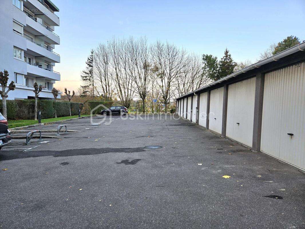 Appartement à DUGNY