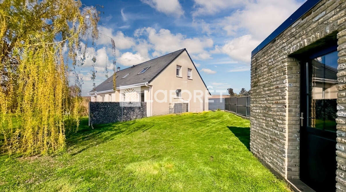 Maison à AUDRUICQ